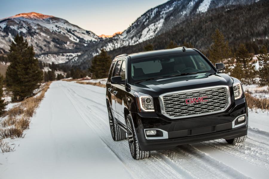  GMC Yukon Denali (GMTK2UG) 2017 года  (фото 3 из 28)